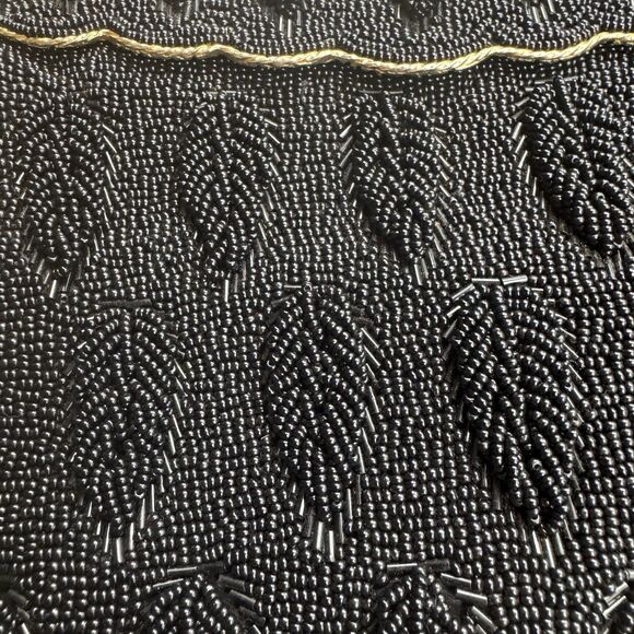 Vintage Ladies Jet Black Beaded Cocktail Handbag Purse Gold Clasp - Picture 9 of 11